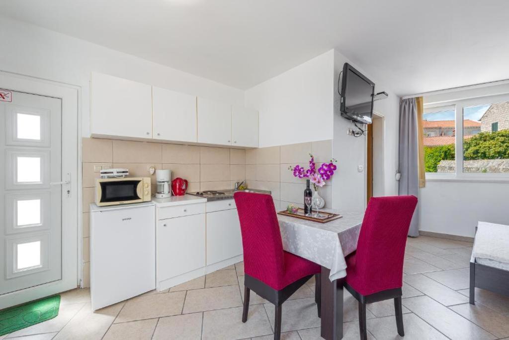 Maria Ii Apartment *