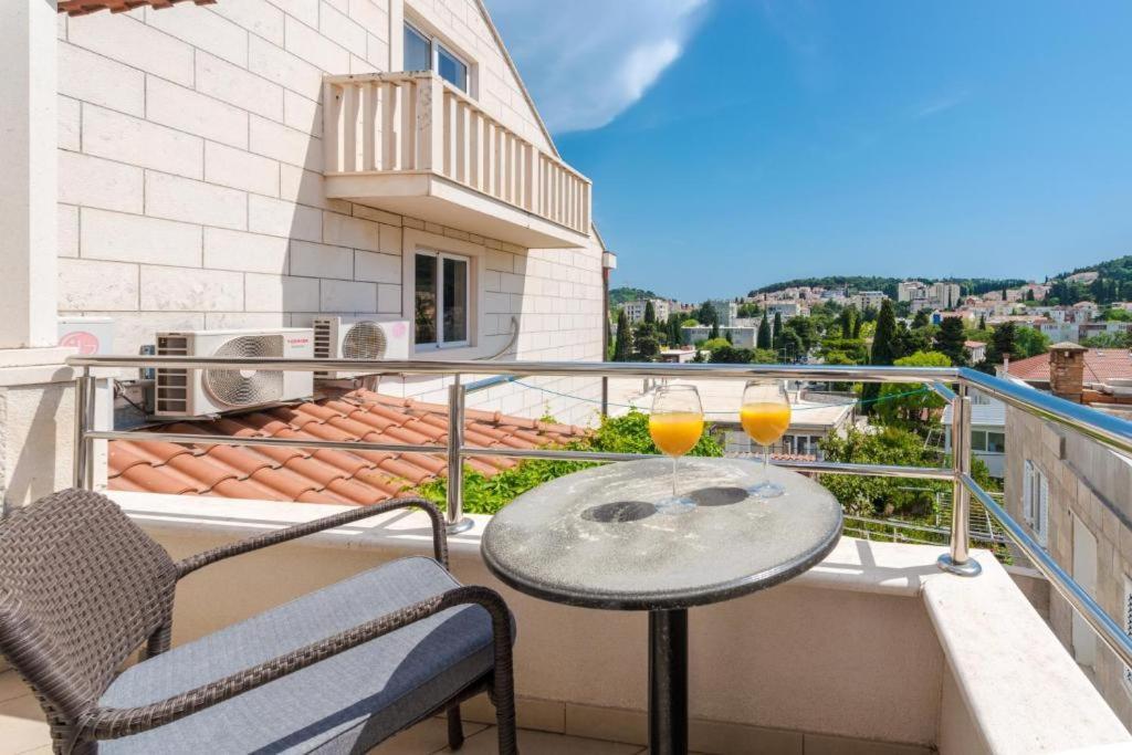 Maria Ii Apartment *
